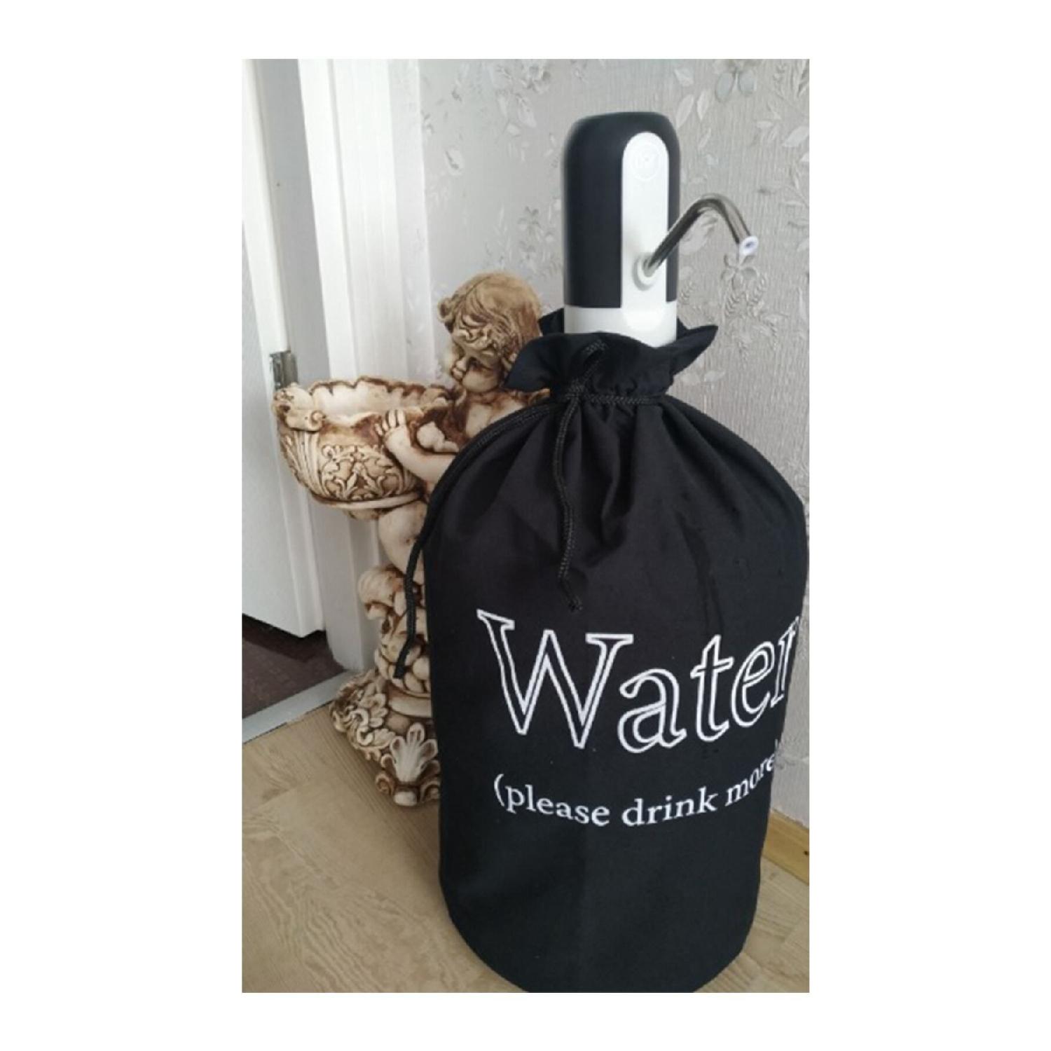 

Чорний футляр для пляшок з принтом чорний