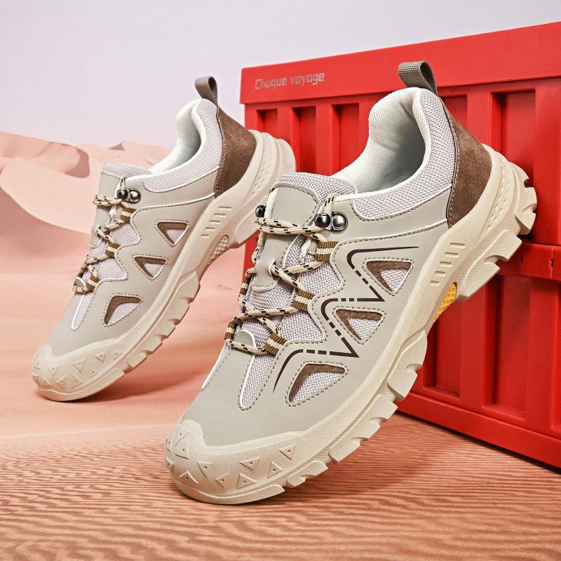 Men's Outdoor Hiking Shoes - Breathable, Wear-Resistant, Non-Slip, Lightweight for Autumn and Winter.