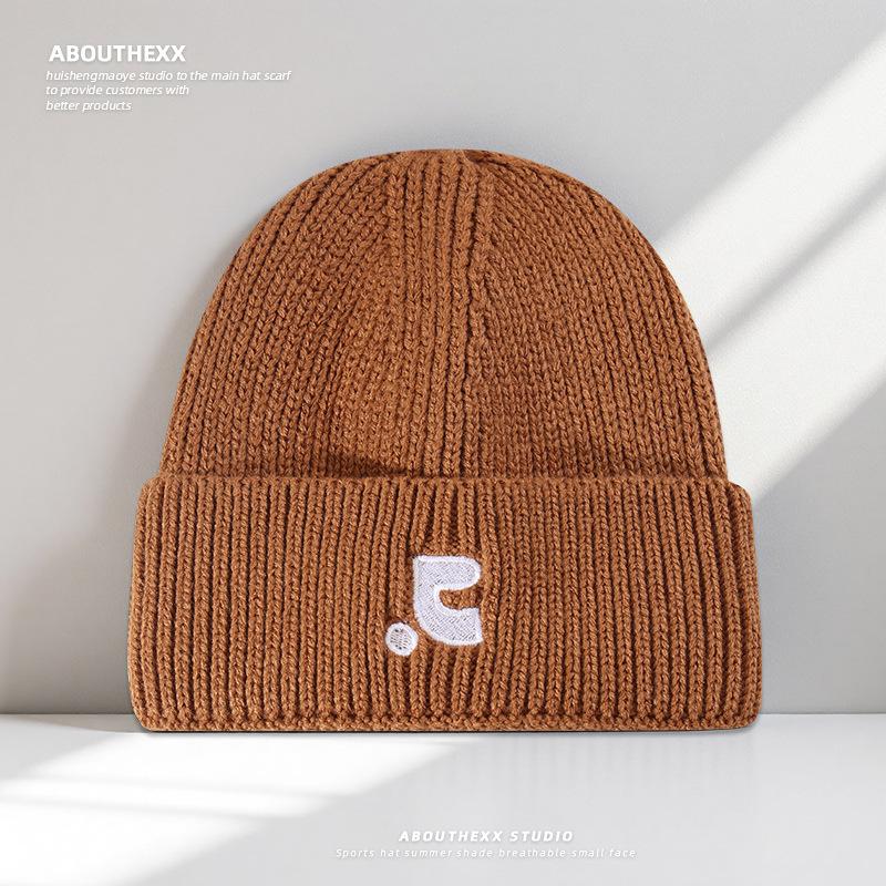 Autumn and Winter Warm Hats for Female Stars with The Same Letters Knitted Hats for Students and Couples Pullover Cold Hats Woolen Hats for Men