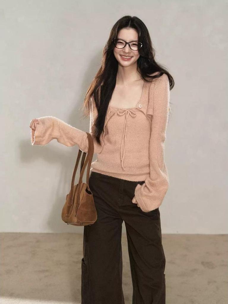 Yinhe Studio Korean Pink Knit Cardigan - Women's Fall 2026 Slimming High-End Design.