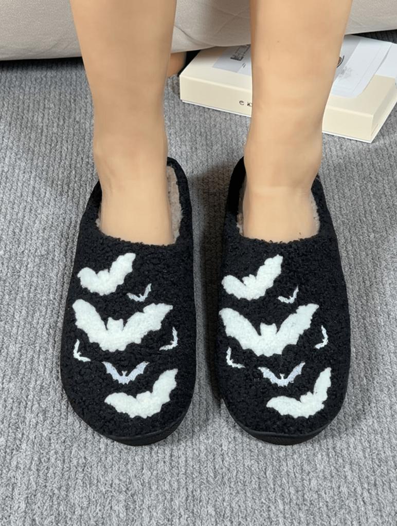 Fashion Punisher Skull Pattern Embroider Plush Home Comfortable Cotton Slippers Warm Non-Slip Indoor Slippers Halloween Christmas Gifts