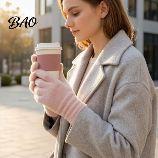 Luxury Imitation Fur Outdoor Mitts Faux Mink Five Finger Gloves for Women, Soft Plush Lined Gloves, Winter Versatile Cold Protection Handwear