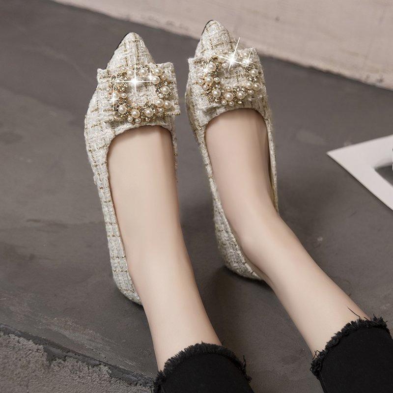 Fashion 2025 New Shallow Mouth Shoes Autumn Women's Moccasins Casual Female Sneakers Pearl Decorateion Flats Modis Low Heels Pointed