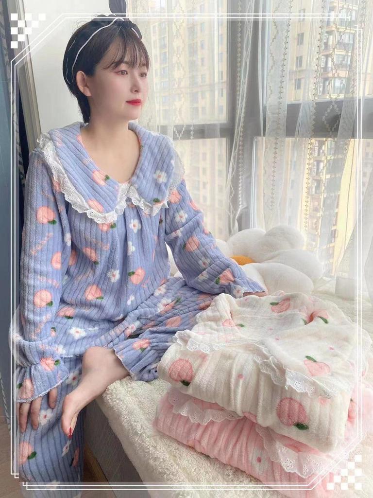 Damen Flanell Pyjama Set, verdickt: Gemütlicher Korallenfleece Langarm Hausmantel für Herbst und Winter.