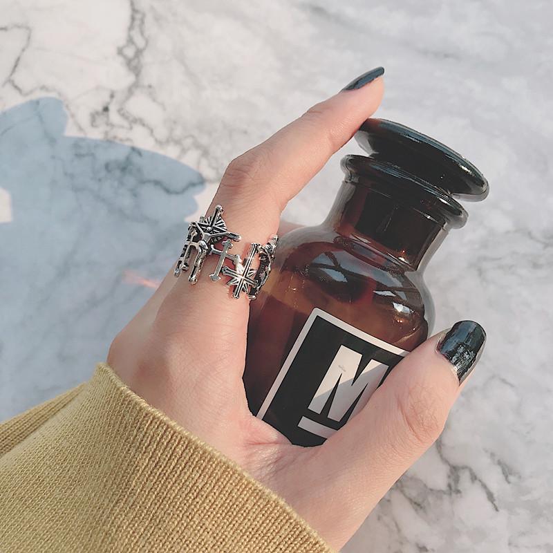Trendy Minimalist Korean Vintage Stacking Rings for Women - Influencer-Approved Light Luxury Style.