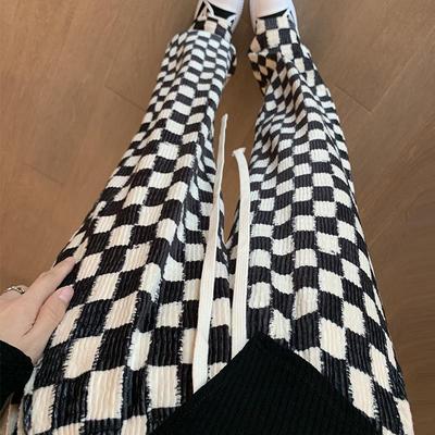 Faldas y pantalones para mujeres – Pantalones y bermudas