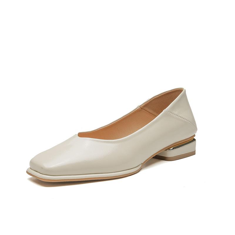 Shallow thick heel single shoes for women's summer and autumn new square head flat heel grandma shoes for women with one pedal
