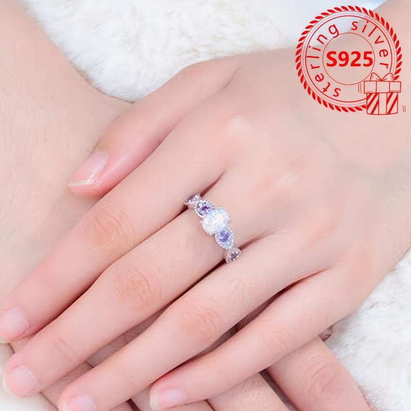 An exquisite and flawless 925 sterling silver ring is very suitable for women's jewelry