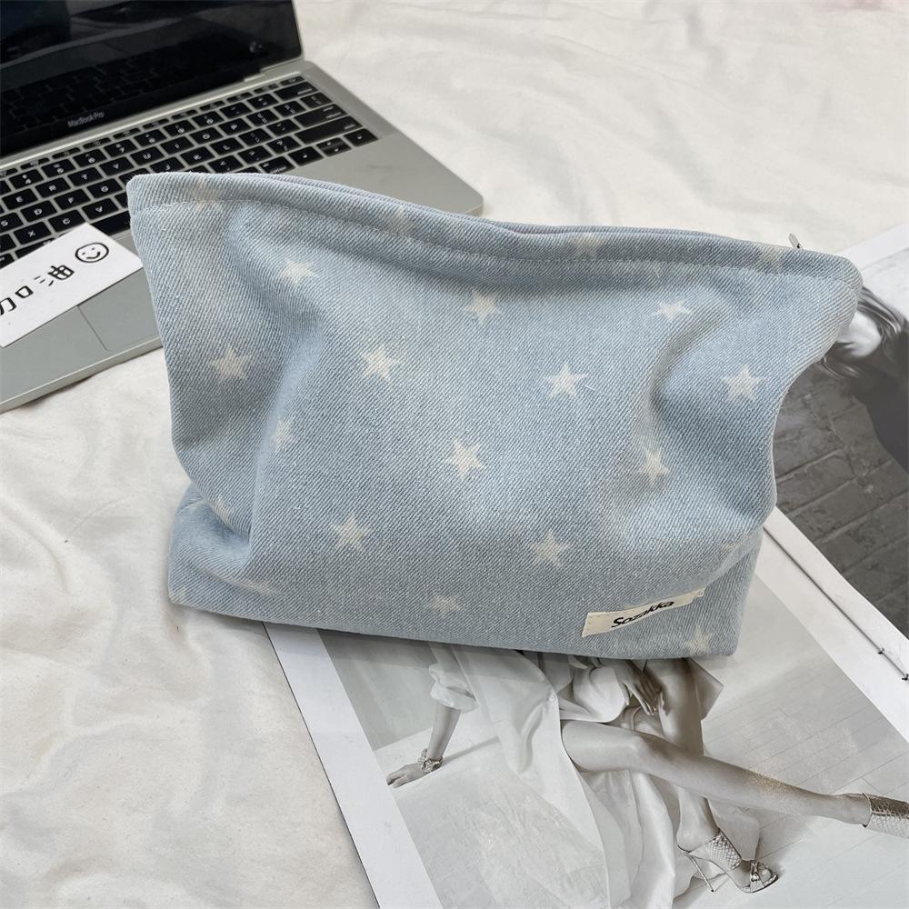 

Skin Care Organizer Playful Large Capacity Zipper Bag Denim Makeup Bag Fashionable Star Print Cosmetic Bag For Daily Use For S