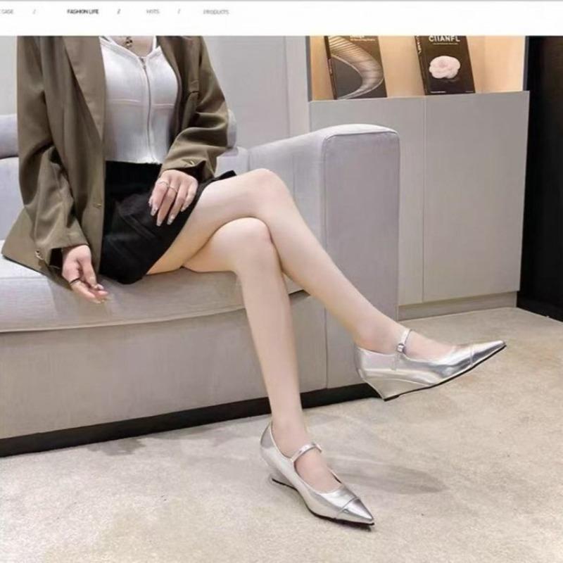Fashion High Heels Women 2025 New Retro Pointed Toe Wedge One Word Buckle Shallow Mouth French Kitten Single