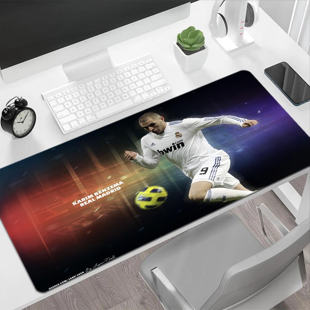 Dynamic Soccer Celebration Gaming Mouse Pad Gaming Laptop Mouse Pad Computer Desk Mat Non-Slip Rubber Base Office Desk Accessory