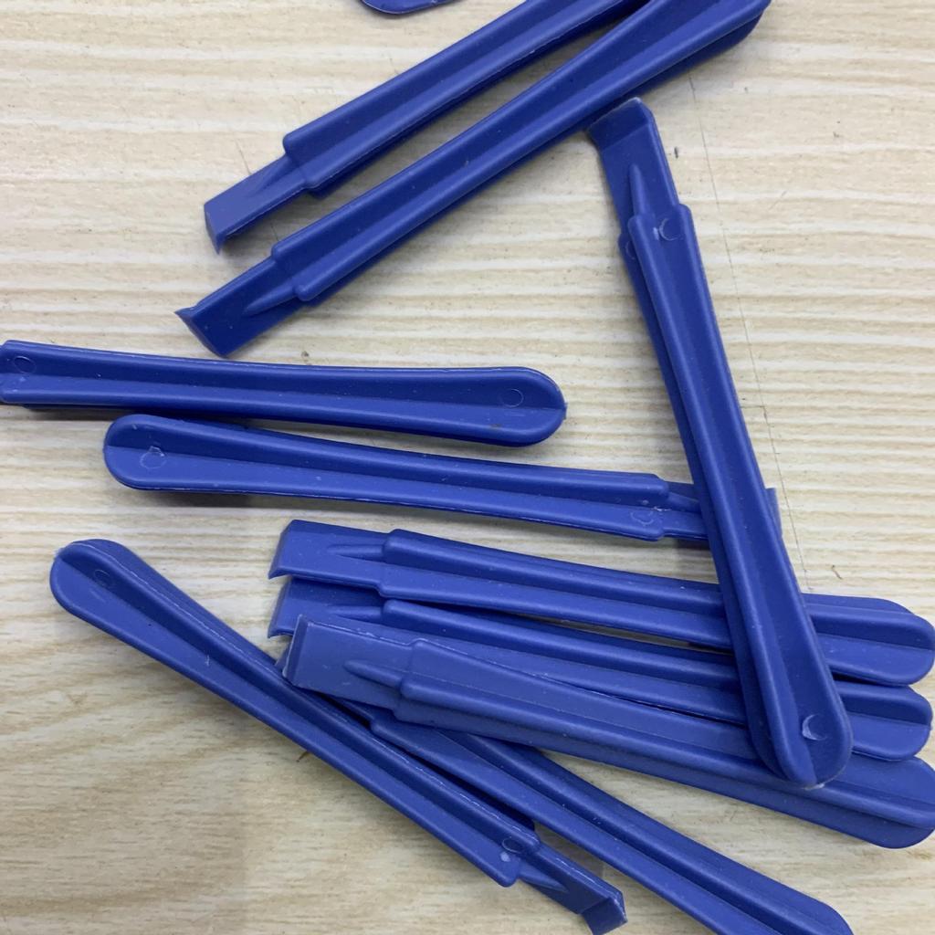 Triangular PP Prying Tool for Mobile Phone Disassembly
