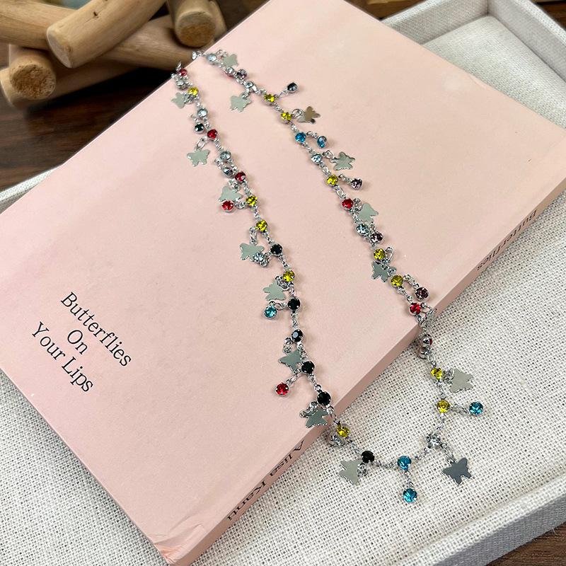 

Красочное летнее ~ Красочное ожерелье с цирконом в виде бабочки для женщин. Легкие роскошные нишевые дизайнерские аксессуары, цепочка на ключицу с кисточкой и пряностями.