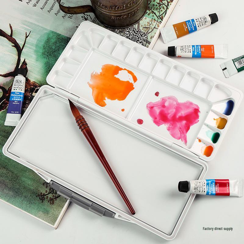 Multifunctional Watercolor Palette: 33/18 Grid Foldable Mixing Box with Flip-Top for Gouache Paints