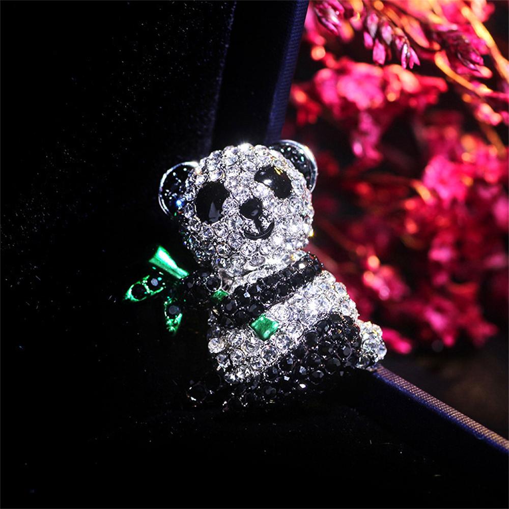 Chinesische Nische Design Panda Brosche weibliche Cartoon Tier Strass Broschen für Frauen Pin Kleidung Zubehör Schmuck Geschenke