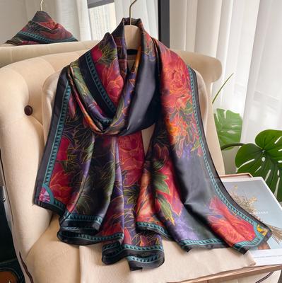 Nuova Sciarpa Stampata in Seta Sintetica per Donna Calda per Autunno e Inverno Sciarpa alla Moda e di Tendenza Sciarpa Stile Straniero