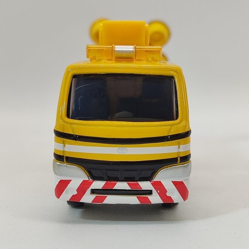Tomica Shop Original Tomica Town Lighting Car with Expandable Lighting Arm