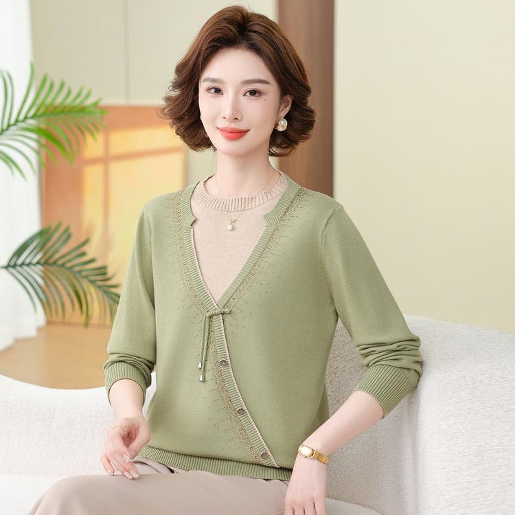 Mom's New Spring Knitted Fake Two-piece National Wind Coat Middle-aged Women's Two-piece Sweater In Spring and Autumn