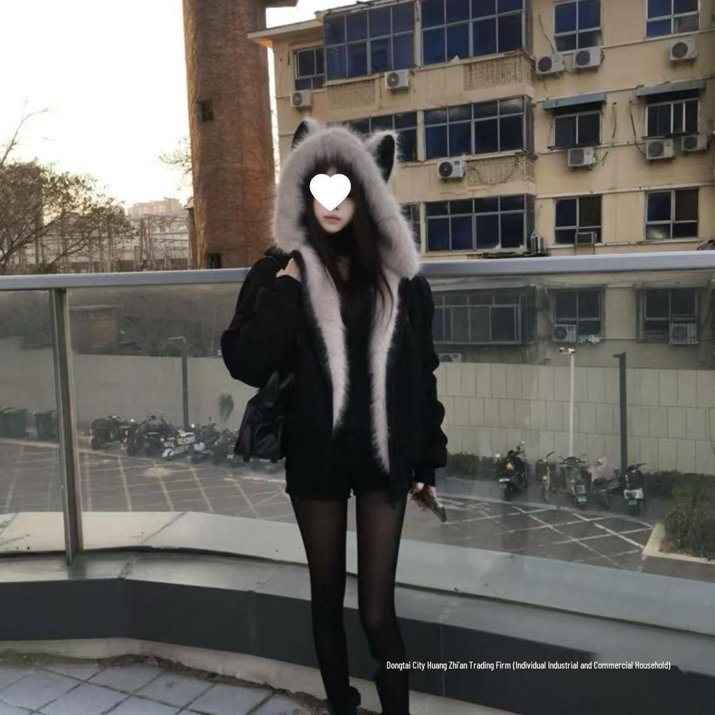 Korean Style Women's Spicy Short Winter Patchwork Fur Coat with Mountain Eagle Design