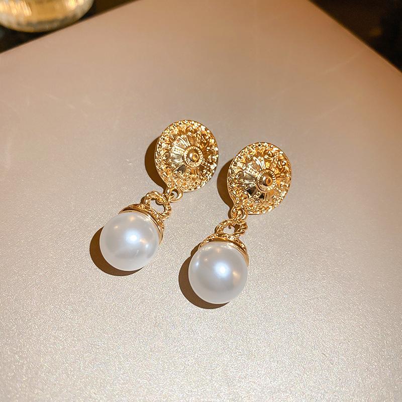 Women Shiny Rhinestone Pearl Geometric Earrings Light Luxury Elegant Temperament French Retro Palace Style Ear Jewelry For Women