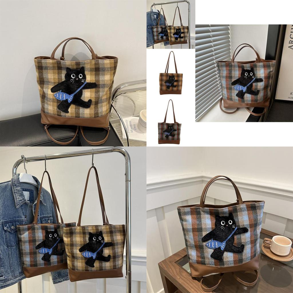Stilvolle, geräumige Schultertasche mit Cartoon-Motiv aus der Winterkollektion in Blau und Braun