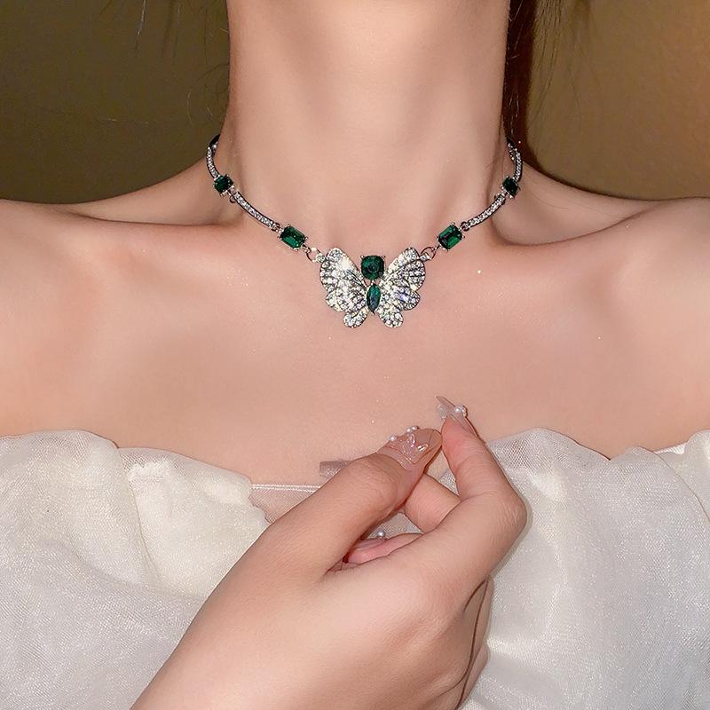 Vintage Silver Butterfly Earring & Necklace Set with Diamond Inlay - Elegant & Luxurious Women's Jewelry
