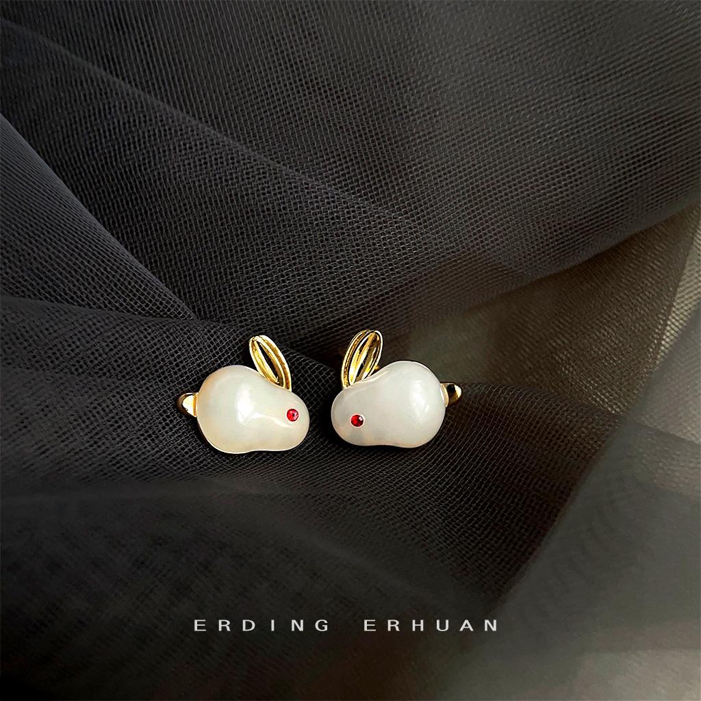 Mid-Autumn Moon Rabbit Jade Rabbit Earrings Sweet Niche Design Animal Versatile Earrings