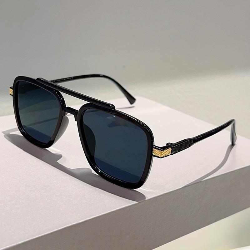 Non-polarized Vintage Punk Double Girder Large Square Frame Leisure Sunglasses Men Women Outdoor Travel Anti Strong Light Eyeglasses