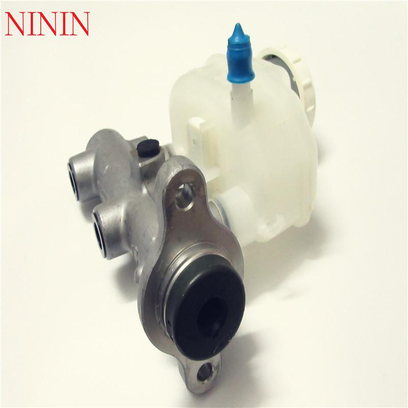 

Suitable for 2002-2005 Mitsubishi Lancer high quality ABS brake master cylinder MC390760 MR527470
