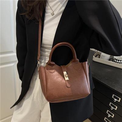2025 Autumn Women's Luxury Commuter Bucket Shoulder Crossbody Bag - Stylish, Simple & Unique Design
