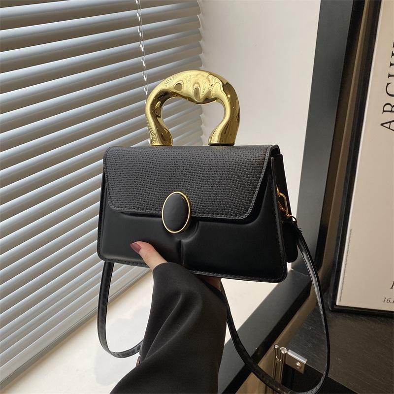

Premium sense niche handbag versatile popular small square bag shoulder messenger bag solid color commuter women s bag чёрный