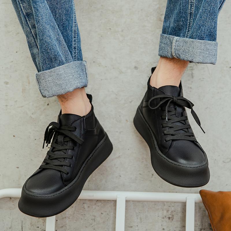 Winter Vintage Black Man Sneakers Leather Men's Skateboard Shoes Comfort Lace-up Men Skate Sneakers Thick Sole Casual Board Shoe