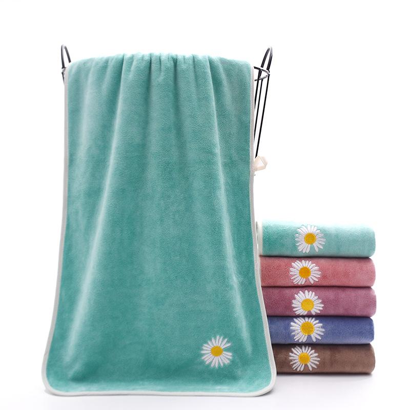 

1/5 шт. модное стильное домашнее полотенце с маленькой ромашкой и вышивкой, утолщенное и впитывающее полотенце для взрослых, мужчин и женщин, утолщенное и мягкое для лица 1PC зелёный