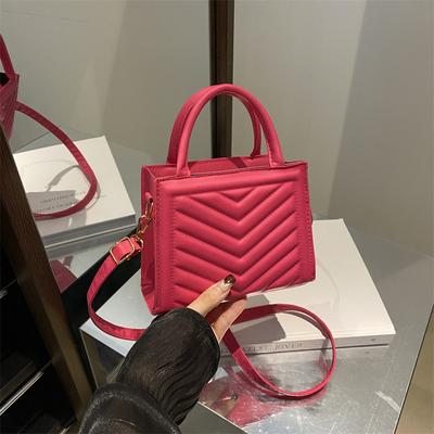 Textured Embroidered Thread Women's Bag 2025 Winter New Shoulder Messenger Bag Fashionable and Casual Simple Small Square Tide Bag
