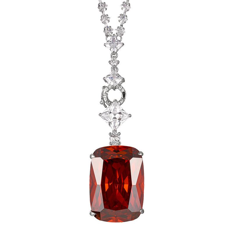 Jewelry Copper Bottom Gold-Plated Simulation Color Treasure Generous Diamond Luxury Pendant Necklace 20 * 28