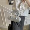 Popular Small Bag Women's New Fashion Versatile Messenger Bag High-end Handbag Baguette Bag