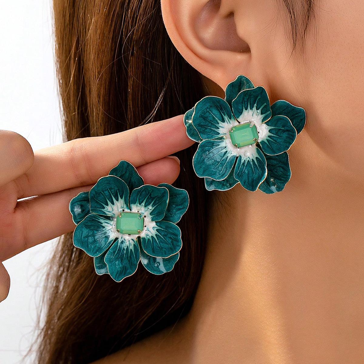 

Модные серьги-подвески для женщин