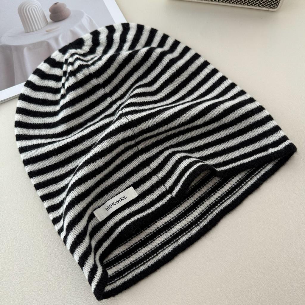 Pure Wool Pile Cap A Versatile Solid Color Knitted Cap for Women A Warm and Ear Protecting Postpartum Cap