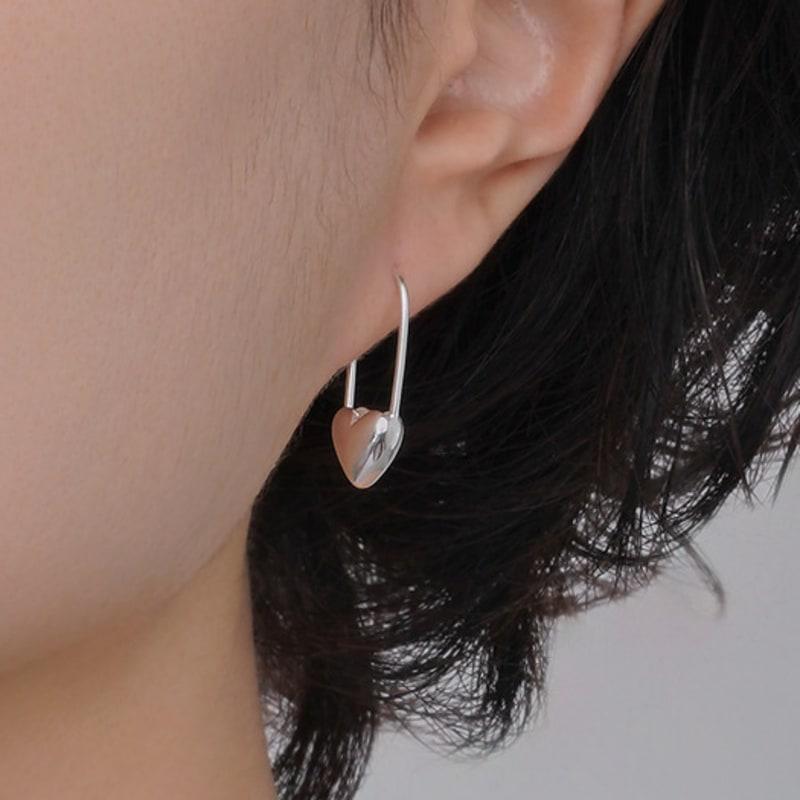 

POSTLUDE [SILVER] HEART CLIP HOOP EARRINGS single type