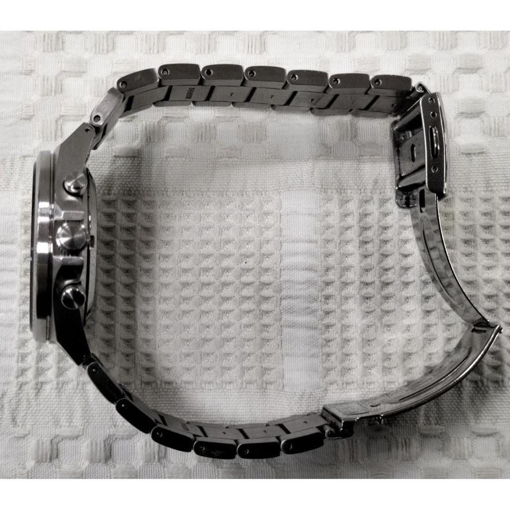 Used SEIKO 8T63-01T0 watch