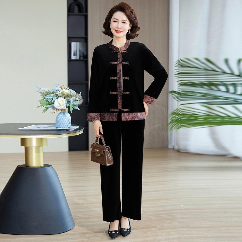Elegant Autumn Two-Piece Suit for Stylish Middle-Aged & Elderly Women