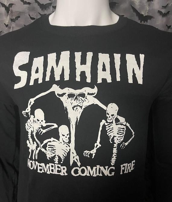 

Samhain Skeleton November Coming Fire Basic Black Graphic T shirt NH27368 Unisex T-Shirt XXL