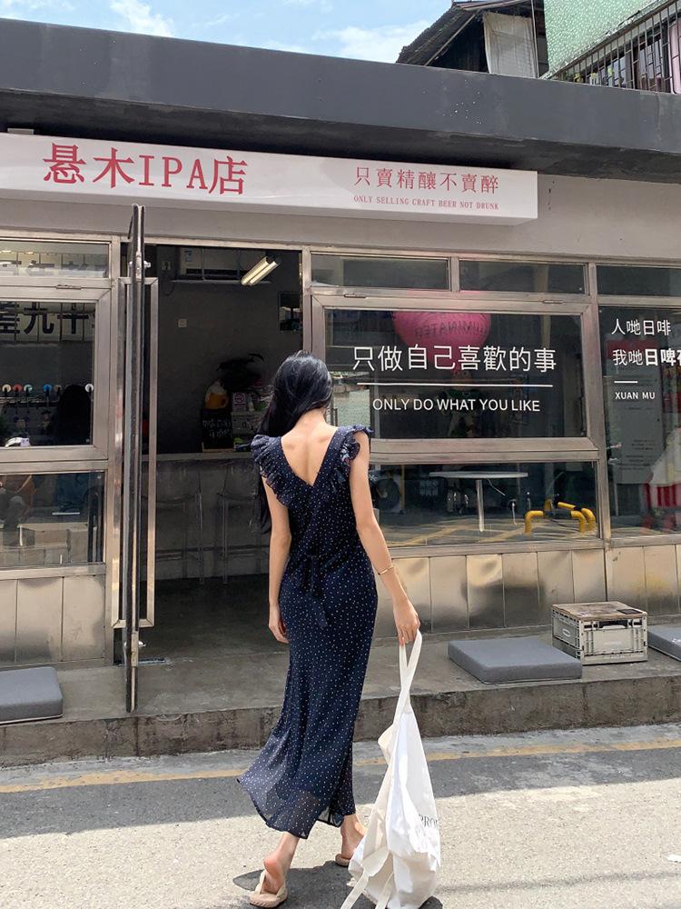 French Floral Polka Dot Flying Sleeve Square Neck Suspender Dress Women's 2026 New Summer Temperament Waist Dress