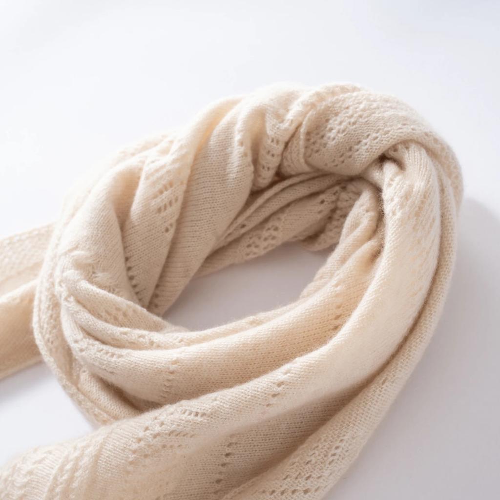 Women's 100% Cashmere Hollow Triangle Shawl Solid Color Face Protection Scarf for Elegant Fashionable Winter Outdoor Banquet