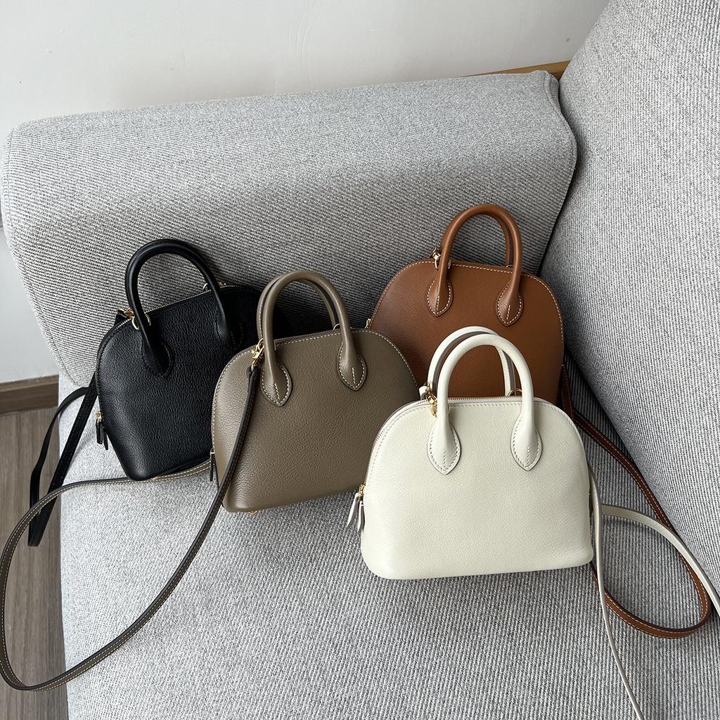 Mini Goat Print Top Layer Leather Shell Leather Crossbody Small Bag, Fashionable Bowling Bag, Versatile Handbag