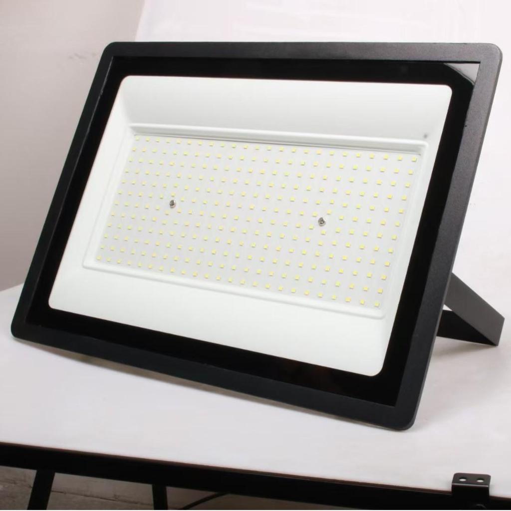 Apple 16 Outdoor LED Floodlight: High Brightness, Energy-Saving, Waterproof, Dustproof Lighting Fixture