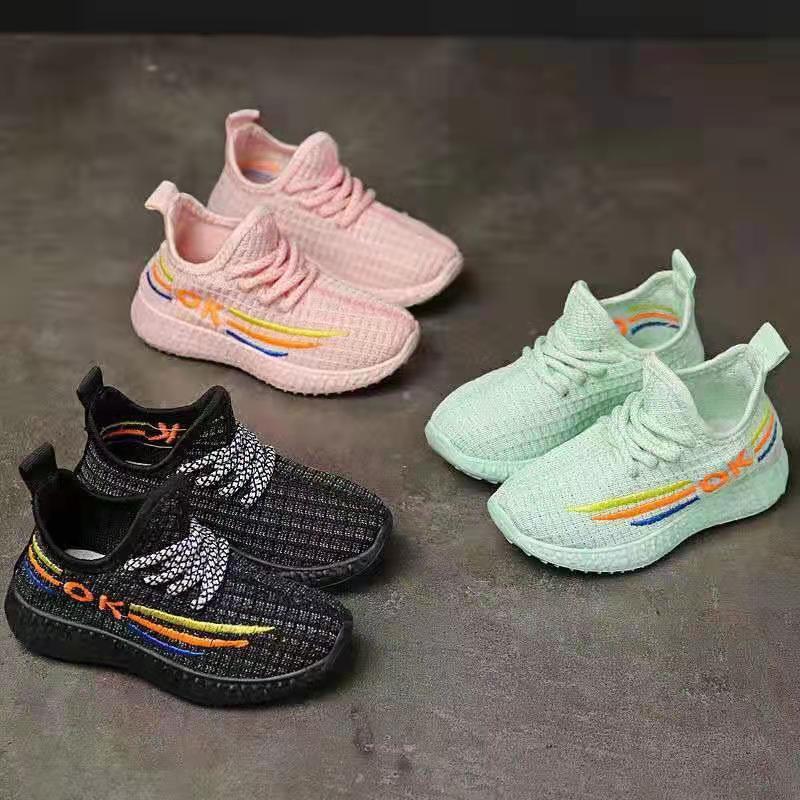 

New fly-woven girls shoes cute cartoon girls sports shoes soft sole comfortable trendy cloth shoes classmate women 24 зелений