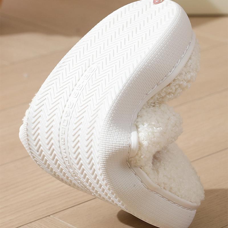 Mode Mode Motif Cœur Pantoufles Peluche Femmes Enfiler Plateforme Pantoufles Coton Femme Hiver Intérieur Antidérapantes Légères Chaudes Diapositives Mujer