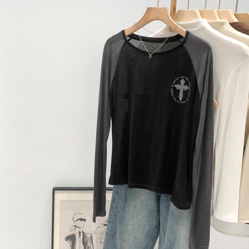 

Women s Retro Color Block Crew Neck Long Sleeve Cross Print T-shirt for Autumn/Winter M