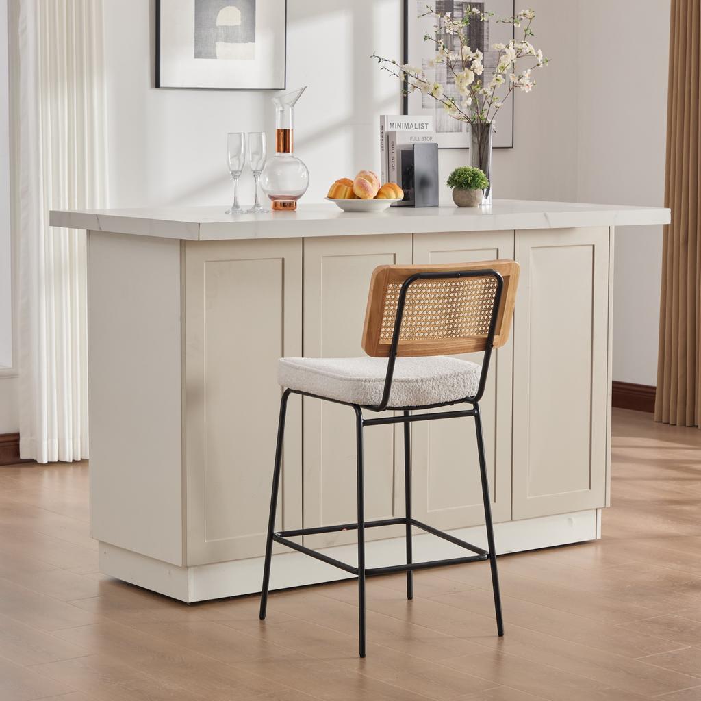 Moderner Barhocker im Hochglanz-Design, 2 Stühle pro Packung, Sitzfläche aus Chenille-Stoff, Rückenlehne mit Holzrahmen und Rattangeflecht-Optik, Metallbeine.-Elfenbein